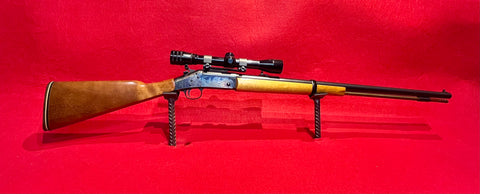 H&R 155 shikari belle carabine colorcase cal 45/70 avec road de nettoyage date de 1974